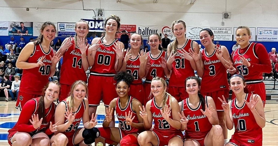Lady Bearcat Team